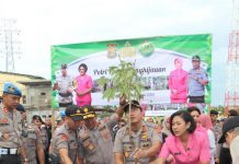 Polda Lampung Tanam Pohon, Peduli Penghijuan