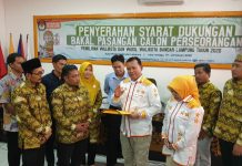 Pawai Budaya Hantar Ikam ke KPU Kota Bandarlampung