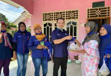Lakukan Pencegahan Corona di Kabupaten Mesuji, Budi Yuhanda Bagikan Masker dan Jahe