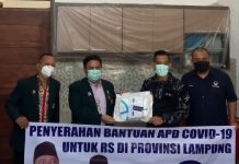 Peduli Covid19, Nasdem Lampung Berikan Bantuan Alat Pelindung Diri (APD)