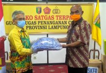 Gugus Tugas Penanganan Covid-19 Provinsi Lampung Terima Bantuan Dari Kementerian Sosial Dan Disnaker