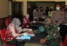 Polresta Bandarlampung Adakan Baksos dan Pembersihan Masjid