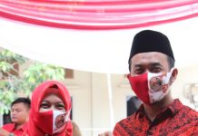 Anna-Fritz Terima Form B1-KWK PDI Perjuangan