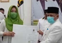 Nessy Kalvia-Imam Suhadi Resmi Dapat Form B.1 KWK dari PKS Maju Pilkada Lampung Tengah