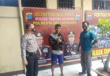 Rampas Hp Seorang Wanita Pelaku Tertangkap Warga Hingga di Amuk Massa