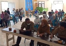 Warga; ada apa antara pihak Telkomsel dan pemilik lahan