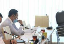 Anggota DPRD SUMUT Komisi E DR.H.Hariyanto LC.M.A mengikuti rapat dengar pendapat dengan Kadis pendidikan SU