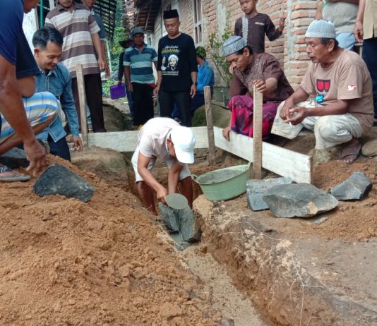 Ponco Nugroho Letakkan Batu Pertama Pembangunan Mushola Di Ponpes Tubaba Darussalamah