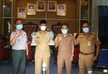 Bupati Lampung Utara Sabet Dua Penghargaan Penanganan Covid-19