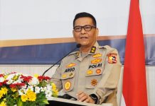 Polri Kerahkan Mobil Dapur Umum Hingga Perahu Karet Bantu Korban Banjir NTT