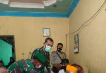 KABABINMINVETCADDAM I/BB Kolonel Inf Arie Tri Hedhianto Melaui KAKANMINVETCAD I/13 DS Memberikan Tali Asih Kepada Veteran RI