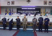 Ketua DPRD Provinsi Lampung Mingrum Gumay Membuka Rapat Paripurna