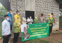 Majelis Taklim Al – Hidayah Kabupaten Pesawaran, Bagikan Seratus Bingkisan Sembako