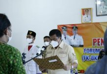 PENGUKUHAN PENGURUS FORUM KOMUNIKASI BURSA KERJA KHUSUS (FK-BKK) KABUPATEN LAMPUNG TENGAH