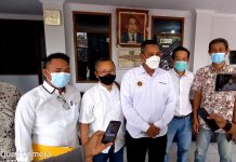 Jumat Berkah! Nirwana Calon Pertama Resmi Mendaftar Calon Ketua PWI Lampung