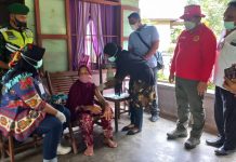 Kabinda Sumut Naik Getek Sebrangi Sungai Untuk 2000 Warga Yang belum Tersentuh Vaksin Di Langkat