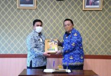 Arinal Djunaidi Serahkan LKPD Provinsi Lampung Tahun Anggaran 2021 ke BPK RI Perwakilan Lampung
