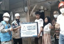 Light Up The Dream, Wujudkan Mimpi Warga Kurang Mampu Miliki Listrik Secara Gratis