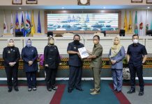 Rapat Paripurna, Gubernur Arinal Serahkan Dokumen LKPJ Ke DPRD Lampung