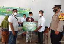 Pemdes Braja Dewa Serahkan BLT Dana Desa Kepada 99 Penerima