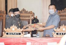 Penyampaian Laporan Keuangan Pertanggungjawaban (LKPJ) Bupati Lamtim
