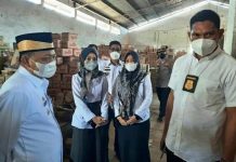 Bupati Lamtim M Dawam Raharjo Bersama Rombongan Melakukan Sidak Gudang Distributor Minyak Goreng