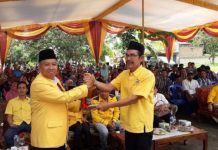 Azwar Yacub Deklarasi Maju Pilwalkot