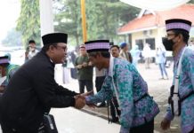 Wabup Lamteng Lepas Calon Jemaah Haji Kloter 23