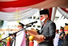 Ketua DPRD Provinsi Lampung Bacakan Teks Proklamasi Saat Upacara HUT RI Ke 77
