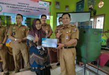 Tiga Kelompok Usaha Peningkatan Pendapatan Keluarga Akseptor Mendapat Bantuan