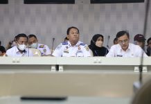 Ganjar Jationo dan Ketua DPRD Lampung Mingrum Gumay Terima dan Berdialog Dengan Pengunjuk Rasa ‘Gedor Lampung