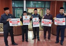Fraksi PKS Interupsi : BBM Naik, Pulih Lebih Lambat, Bangkit Makin Berat