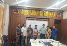 Pengerusakan Hp Wartawan Dengan WNA Berujung Damai