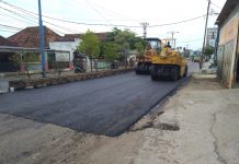 Warga masyarakat Lampung Utara sangat berterima kasih dengan ada nya perbaikan jalan Jenderal Sudirman yang telah lama belum di perbaiki.