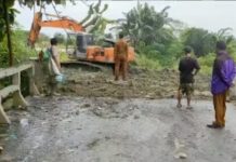 Terkait Desa Sena Lautan Sampah,Kata Kades Sudah Dibersihkan 15 Nop Lalu