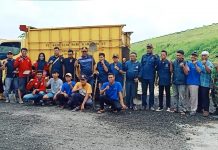 Aldi Hidayat Mislin Sigap Dan Tanggap Perbaiki Jalan Rusak Bersama Pemerintah Desa