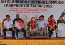 Porprov Cabor Renang: Pesan Filosofis Di Spanduk Kolam Pahoman