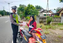 Hari keempat ops keselamatan krakatau 2023 .sat lantas polres tulangbawang barat keluarkan 100 teguran tertulis