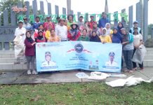 Kepalo tiyuh kartaraharja(Bandarudin) Ajak warga Rutin Bersihkan lingkungan