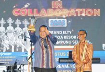 Arinal Djunaidi Raih Penghargaan Tribun Lampung Award Melalui Inovasi Program e-Samdes