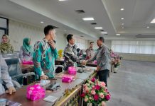 Mingrum Gumay Siap Perjuangkan Guru Honorer