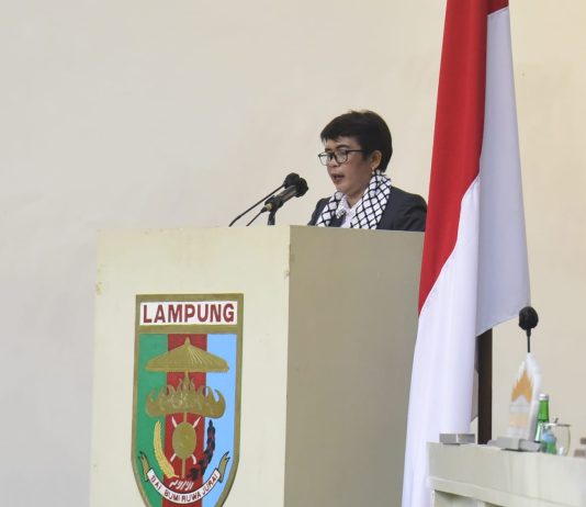 Paripurna DPRD Provinsi Lampung Dalam Rangka Laporan Panitia Khusus