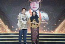 Dianugerahi Kartini Award, Perempuan Harus Berkarya