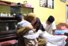 Hj. Eva Dwiana Kunjungi Rumah Duka Keluarga Korban Jatuh dari Flyover Kalibalok