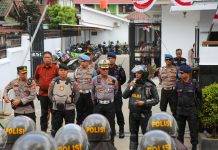 Satuan Brimob Polda Lampung Mengikuti Kegiatan Simulasi Sispamkota Operasi Mantap Praja Krakatau 2024