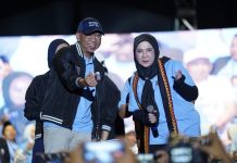 Rahmat Mirzani Djausal dan Eva Dwiana, Saling Mendukung Dalam Kampanye