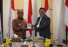 Penjabat Gubernur Lampung Terima Kunjungan Pimpinan Ombudsman RI dan Tim Bappenas Bahas Peningkatan Pelayanan Publik