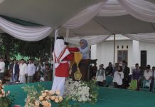 Datang Sebagai Santri, dr. Jihan Jadi Pembina Upacara Hari Santri 2024 di Jatiagung