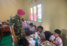 Yonif 7 Marinir Dukung Program Makan Bergizi Gratis untuk Siswa di Teluk Pandan