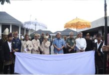 Ketua DPRD Lampung Hadiri Tradisi “Ngantak Gubernur Buka Belangan” dalam Penyambutan Gubernur Baru